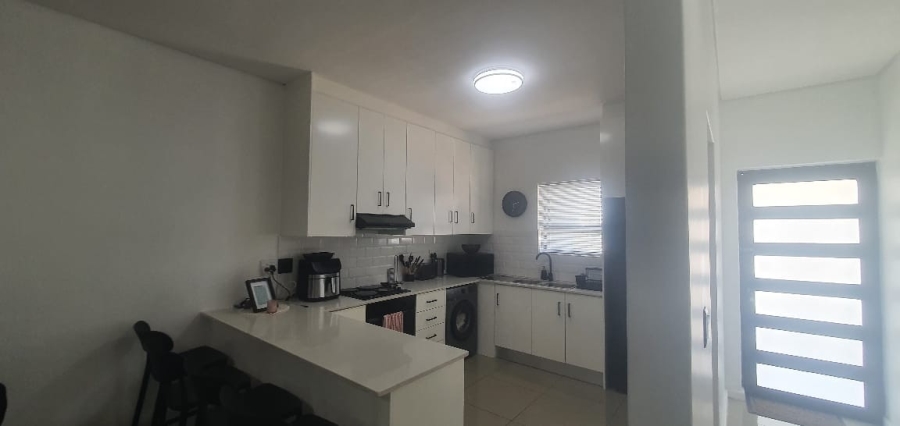 2 Bedroom Property for Sale in Wetton Western Cape